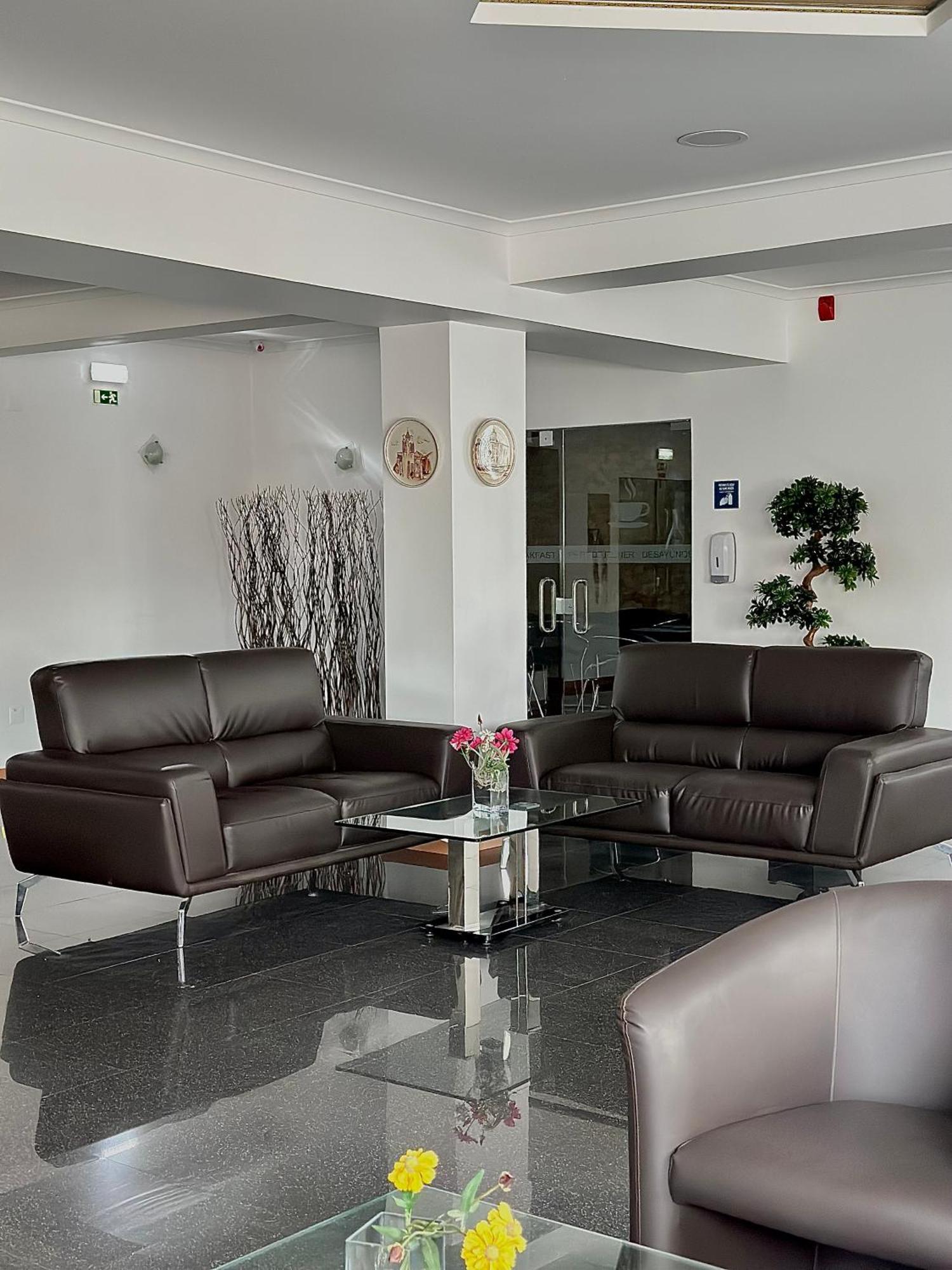 Be One Hotel Caldas Da Rainha - By Mhmb Hospitality - Ex Europeia Hotel Exterior foto